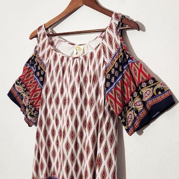 Fig & Flower Women's Cold Shoulder Dress in size small - Picture 2 of 6